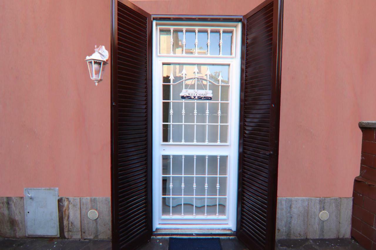 Holidayhouse Ostia - Libeccio Exterior foto